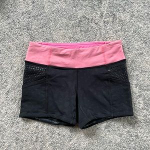 Lululemon Run Shorty Short Size 4